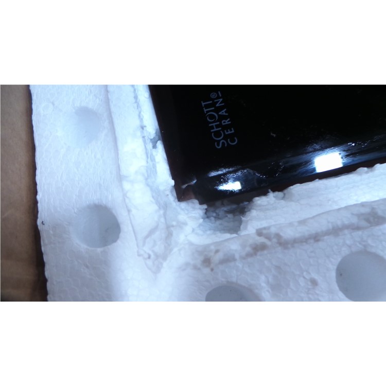 GRADE A2 - Smeg SIM592B 90cm Multizone Angled Edge Glass Induction Hob with Touch Controls