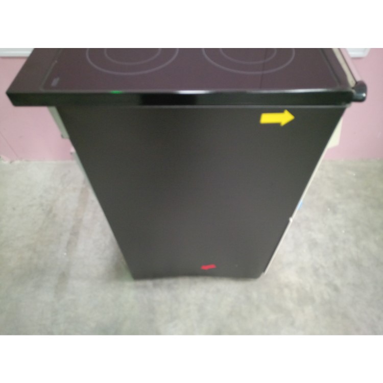 GRADE A3 - Smeg TR62IP Victoria 60cm Wide Double Oven Electric Cooker With Induction Hob - Cream