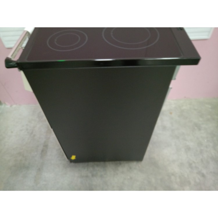 GRADE A3 - Smeg TR62IP Victoria 60cm Wide Double Oven Electric Cooker With Induction Hob - Cream