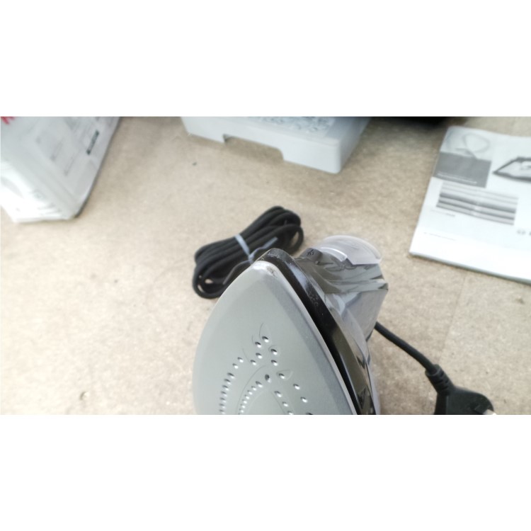 GRADE A2 - Bosch TDA3020GB Steam Iron With Continuous Steam - Black & Grey