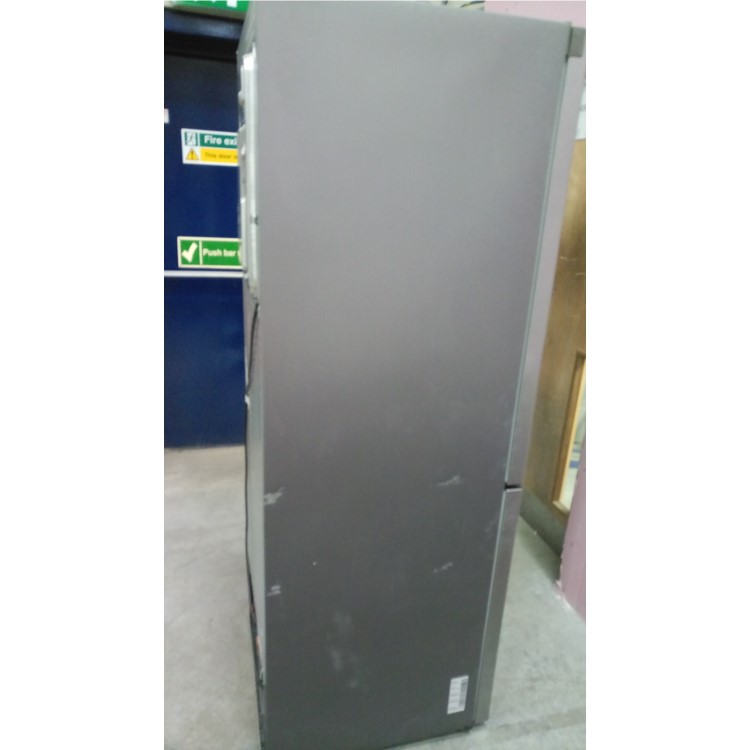 GRADE A3 - Samsung RB29FWRNDSA 288L Freestanding Fridge Freezer - Silver