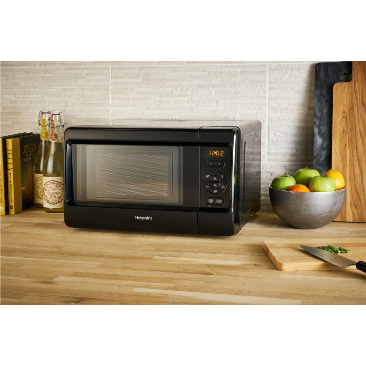 GRADE A1 - Hotpoint MWH2422MB 24L 750W Freestanding Microwave with Grill in Black