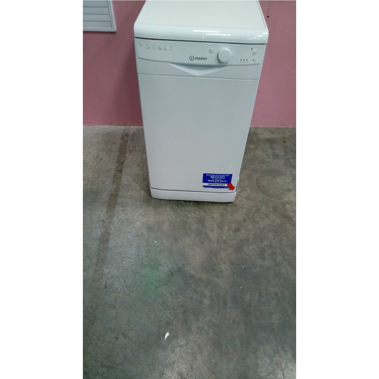 GRADE A3 - Indesit DSR15B1 10 Place Freestanding Slimline Dishwasher - White