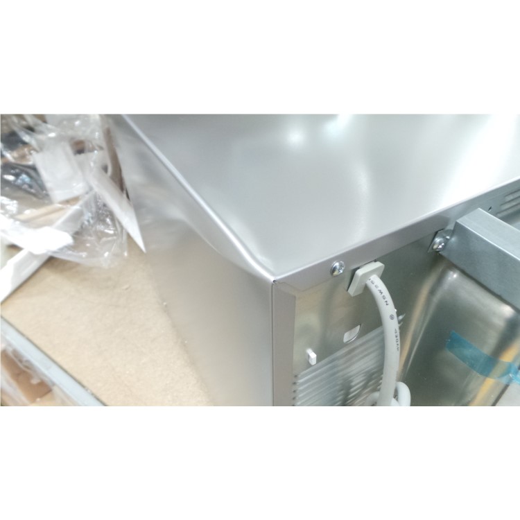 GRADE A2 - Sharp R959SLMAA 40L 900W Freestanding Touch Control Combi Microwave in Silver