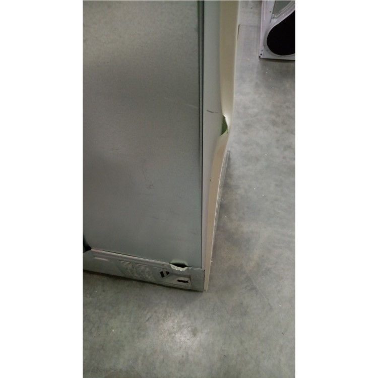 GRADE A3 - Smeg FQ960P 90cm Victoria Cream Freestanding Four Door Fridge Freezer