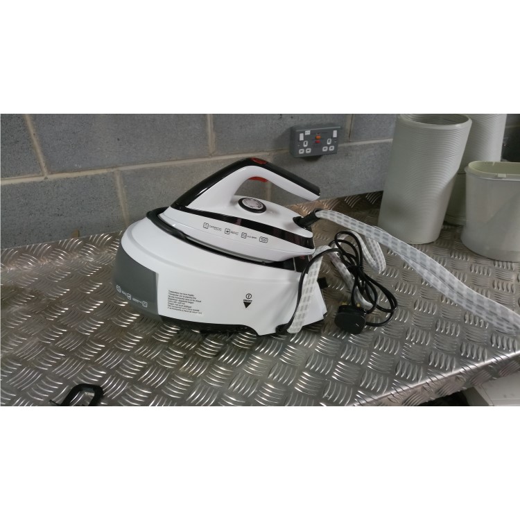 GRADE A3 - Polti VAPORELLAFOREVER650 Vaporella Forever 650 Steam Generator Iron - Soft-Touch Handle
