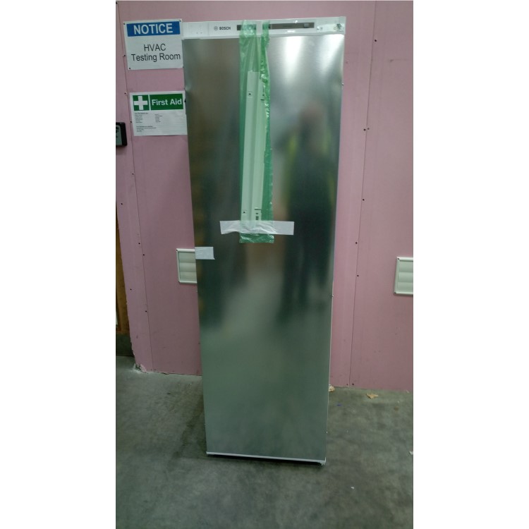 GRADE A2 - Bosch KIR81VS30G 54cm Wide Integrated In-Column Frigde - White