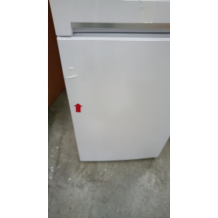 GRADE A2 - Beko CFG1582DW 166L 182x55cm Wide Freestanding Fridge Freezer With Water Dispenser White