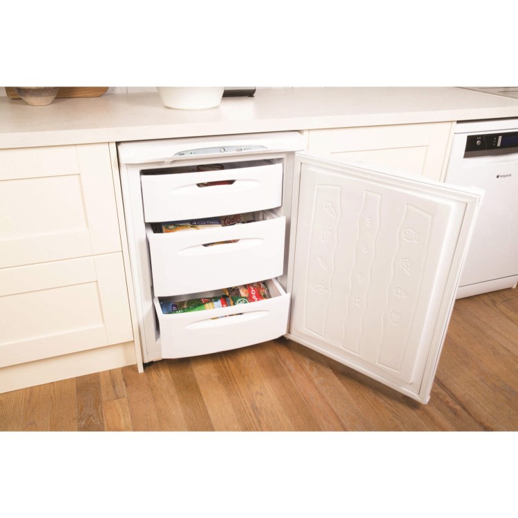 HOTPOINT FZA36P 73 Litre Freestanding Under Counter Freezer Frost Free 60cm Wide - White