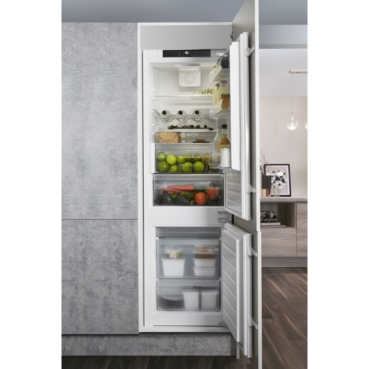 HOTPOINT HM7030ECAA03 70-30 Sliding Rail Integrated Fridge Freezer