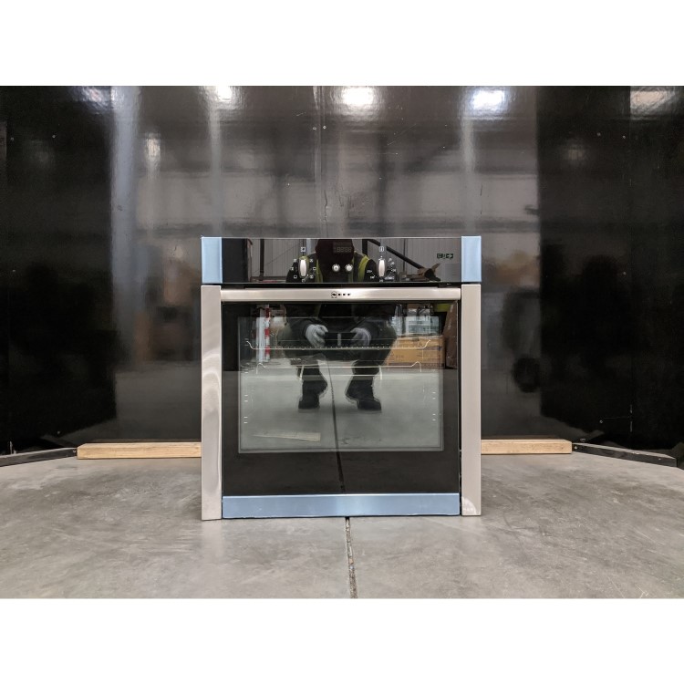Refurbished Neff B44M42N5GB 60cm Single Built In Electric Oven