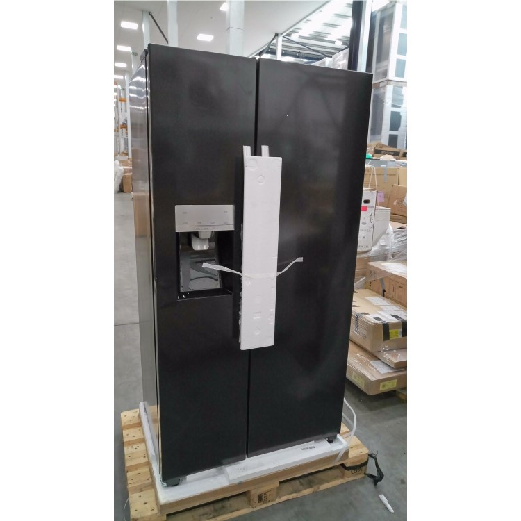 GRADE A2 - Hisense RS696N4IB1 Side By Side American Fridge Freezer With Ice and Water Dispenser Black