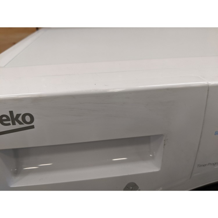 GRADE A3 - Beko DPH8756W 8kg  Freestanding Heat Pump Tumble Dryer - White
