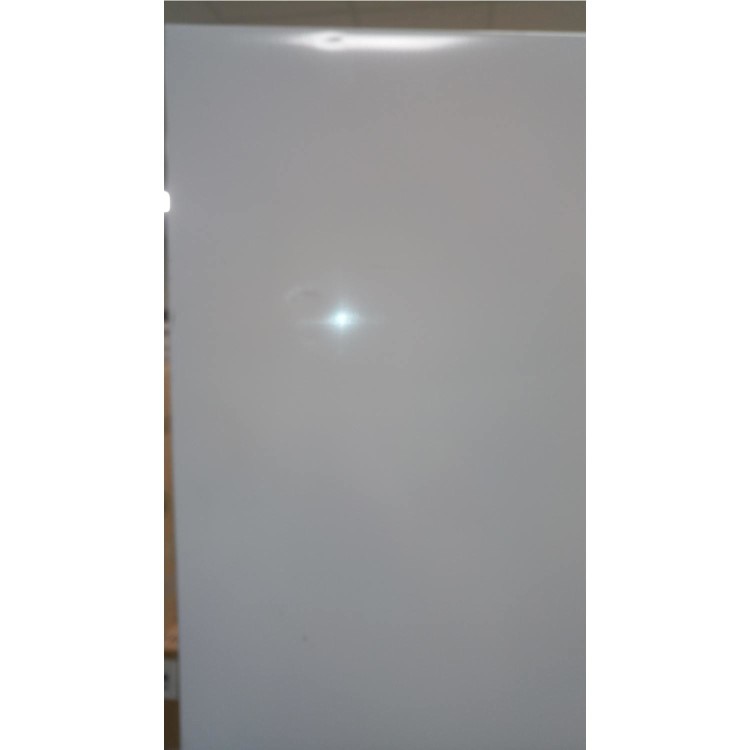 GRADE A3 - Hisense RB343D4BW1 277 Litre 70/30 Freestanding Fridge Freezer - White