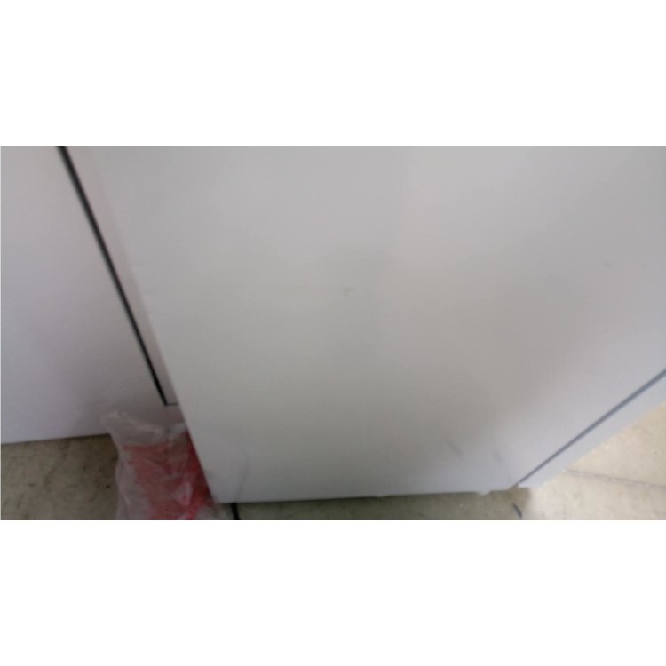 GRADE A3 - Hisense RB343D4BW1 277 Litre 70/30 Freestanding Fridge Freezer - White