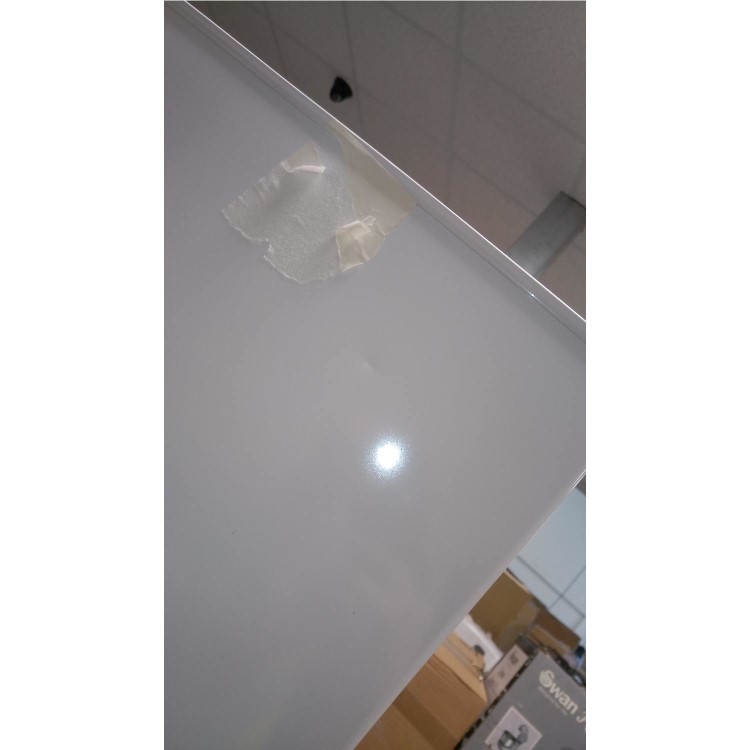 GRADE A3 - Hisense RB343D4BW1 277 Litre 70/30 Freestanding Fridge Freezer - White