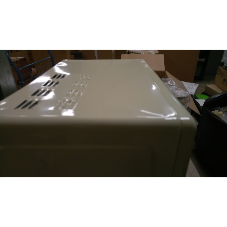 GRADE A2 - Russell Hobbs RHRETMM705C 17L 700W Retro Design Freestanding Manual Microwave in  Cream