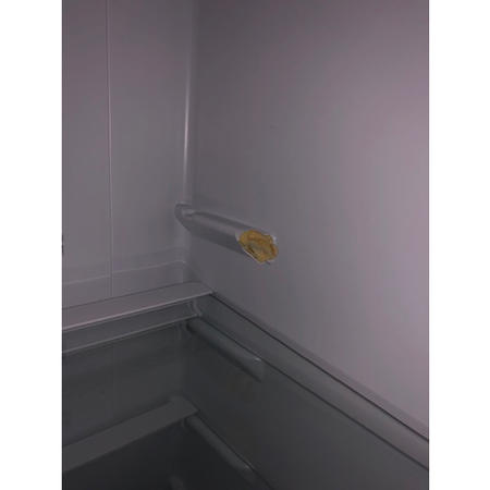 GRADE A3 - Beko CNG1672EW  Freestanding 70/30  Frost Free Fridge Freezer With EverFresh - White