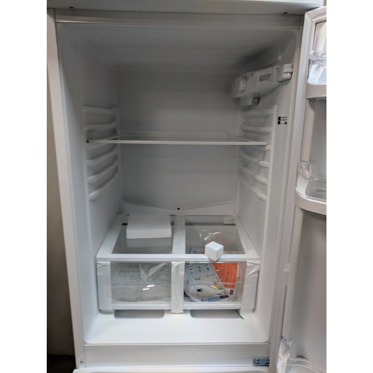 GRADE A2 - Hotpoint HBD5517W 50/50 234L  Freestanding Fridge Freezer - White