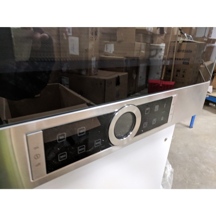 GRADE A2 - Bosch BEL634GS1B Serie 8 21L 900W Built-in Microwave with Grill Stainless Steel