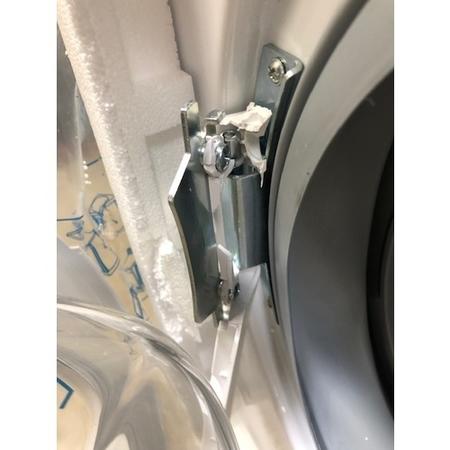 GRADE A2 - Indesit IWML722 Super Efficient 7kg 1200rpm Integrated Washing Machine - White