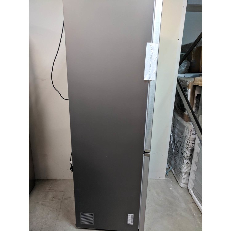 GRADE A3 - Samsung RB41J7859S4 406L Freestanding Fridge Freezer - Silver