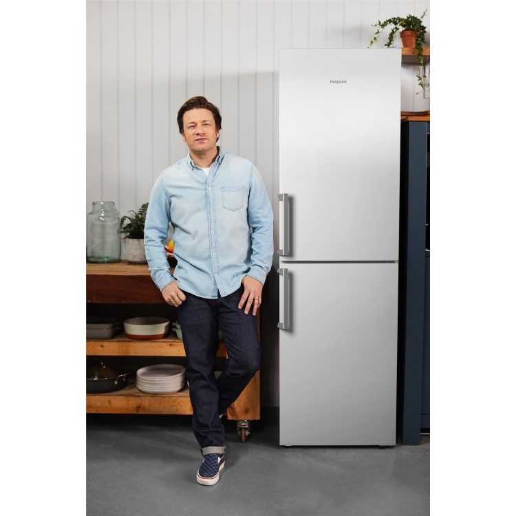 Hotpoint LAG85N1IWH Frost Free 50/50 Split 296L Freestanding Fridge Freezer - White