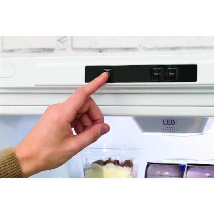 Hotpoint LAG85N1IWH Frost Free 50/50 Split 296L Freestanding Fridge Freezer - White