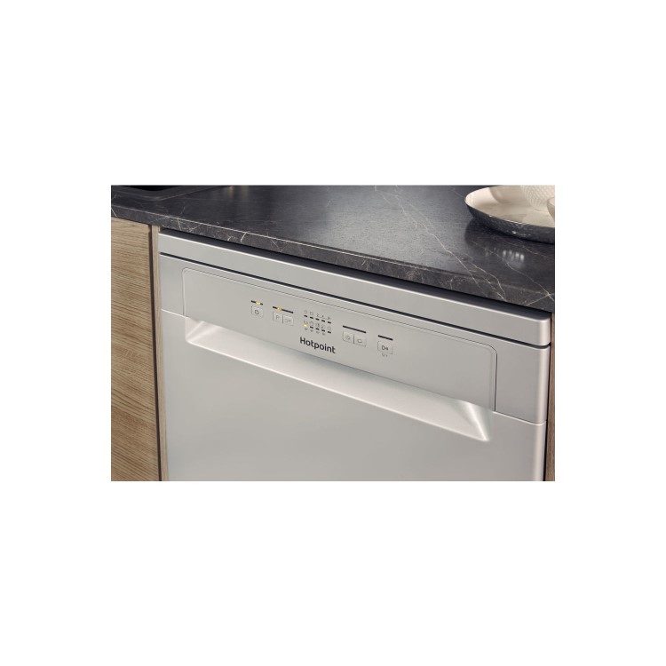 HOTPOINT HFC2B19SV 13 Place Energy Efficient Freestanding Dishwasher - Silver