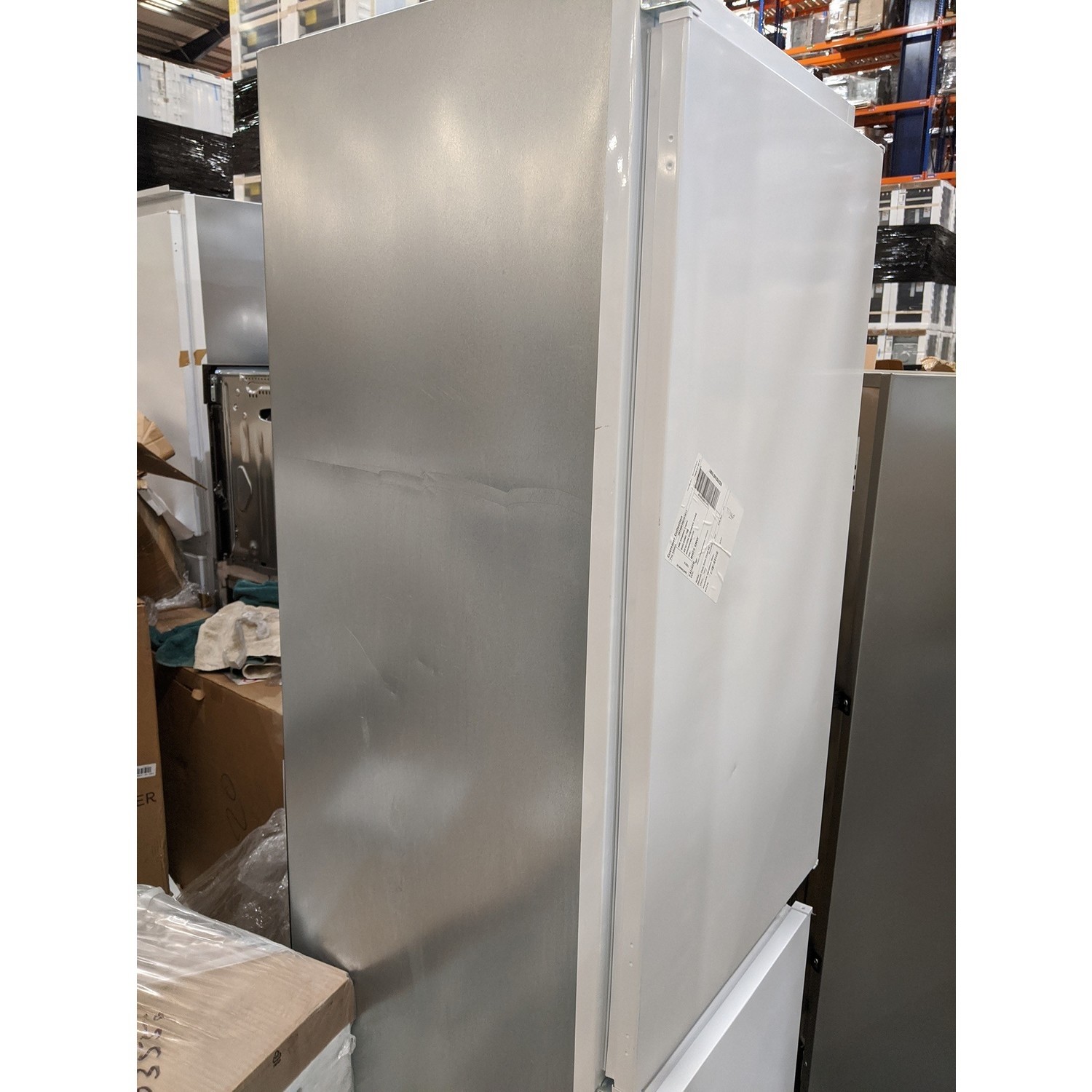 GRADE A3 HOTPOINT HMCB7030AADF 264 Litre Integrated Fridge Freezer 70 30 Split 177cm Tall A Energy Rating 54cm Wide White