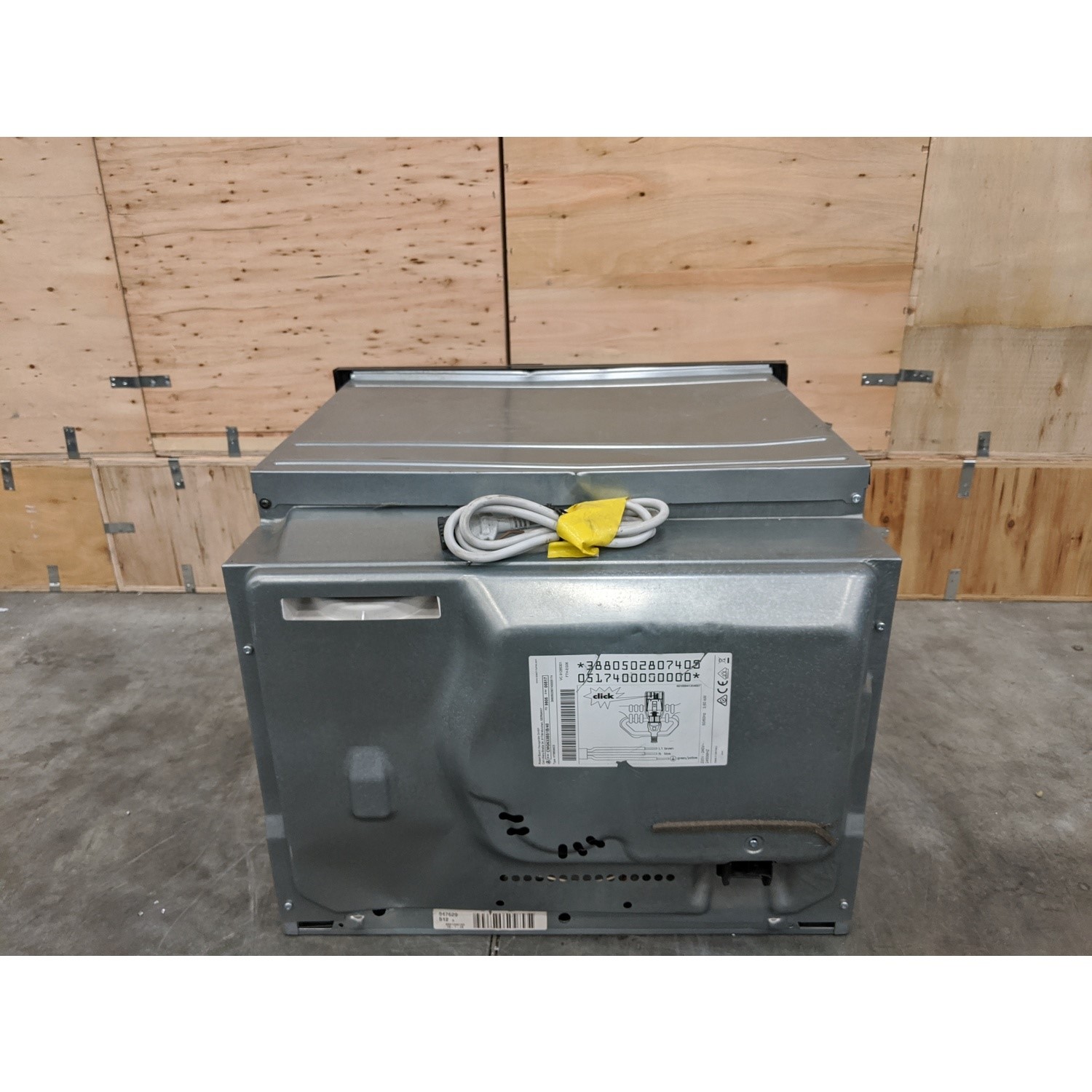 Refurbished Bosch Serie 8 CMG633BS1B Built In 45L 1000W Combination