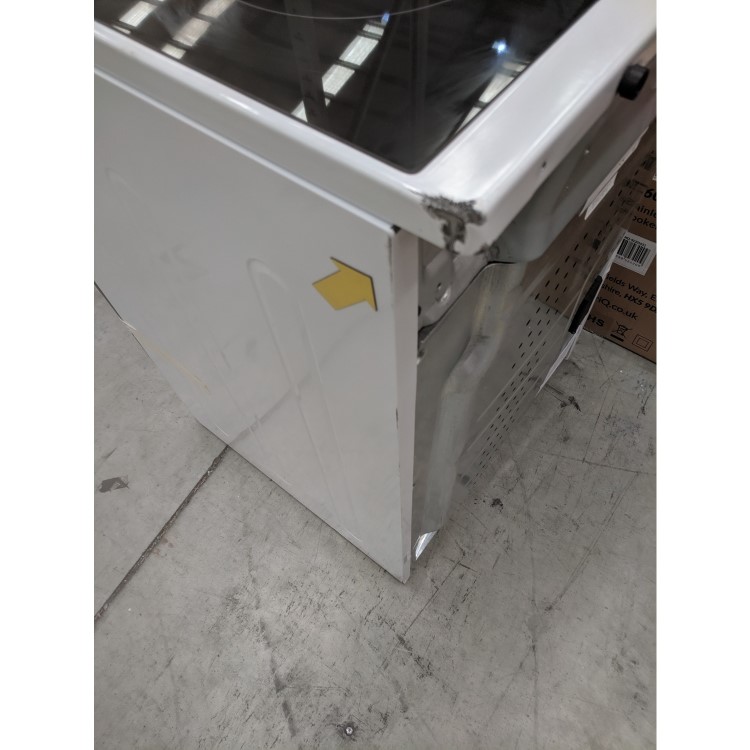 GRADE A2 - Indesit ID60C2WS 60cm Double Oven Electric Cooker With Ceramic Hob - White