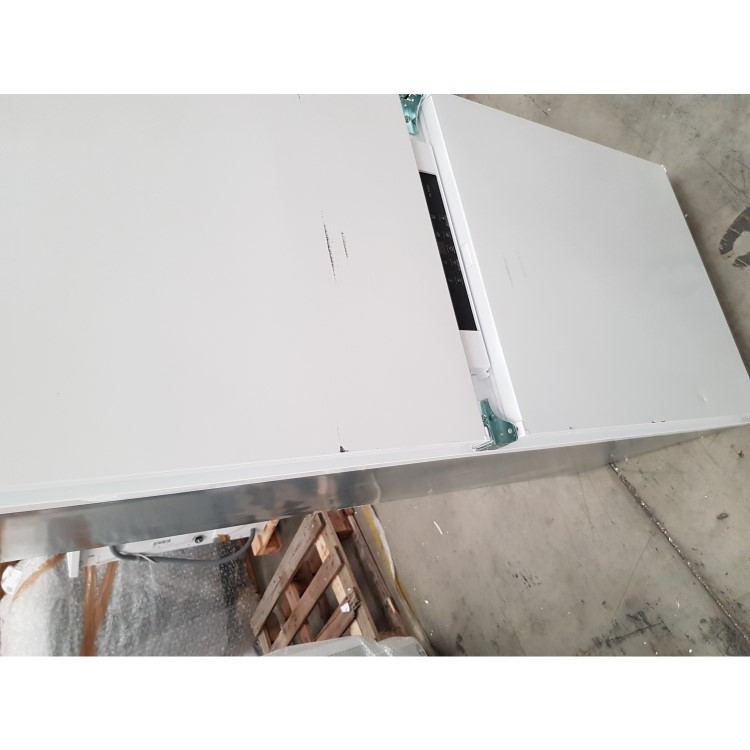 GRADE A2 - Hotpoint BCB8020AAFC Day 1 Frost Free 80-20 Integrated Fridge Freezer