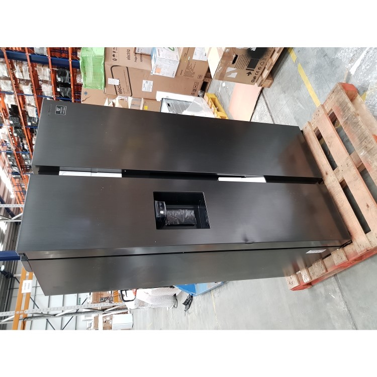 GRADE A3 - Samsung RS68N8240B1 Side-by-side American Fridge Freezer With Ice & Water Dispenser - Black