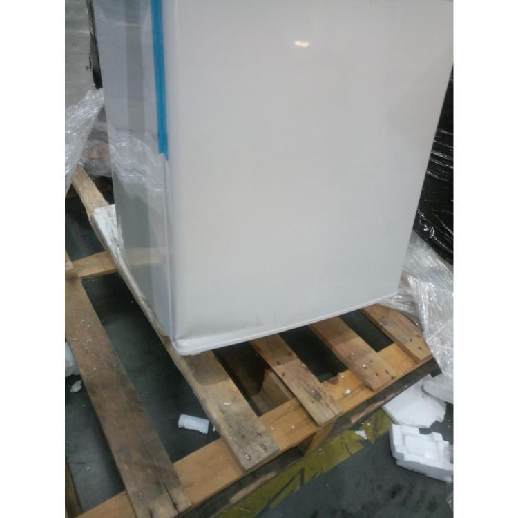 GRADE A3 - Amica FD1714 48cm Wide Under Counter Freestanding Fridge Freezer White