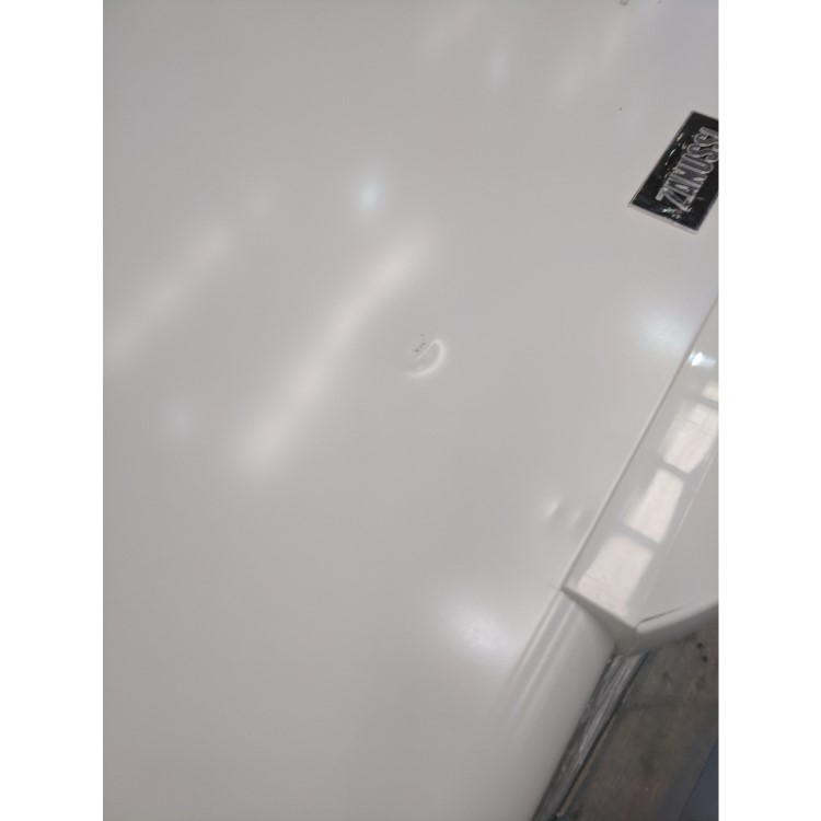 GRADE A3 - Zanussi ZFC631WAP 106cm Wide 300 Litre Chest Freezer - White