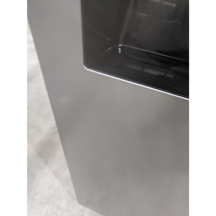 GRADE A2 - Hisense RS694N4TD1 Side-by-side American Fridge Freezer With Non Plumbed Ice & Water Dispenser - Silver