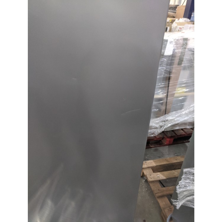 GRADE A2 - Hisense RS694N4TD1 Side-by-side American Fridge Freezer With Non Plumbed Ice & Water Dispenser - Silver