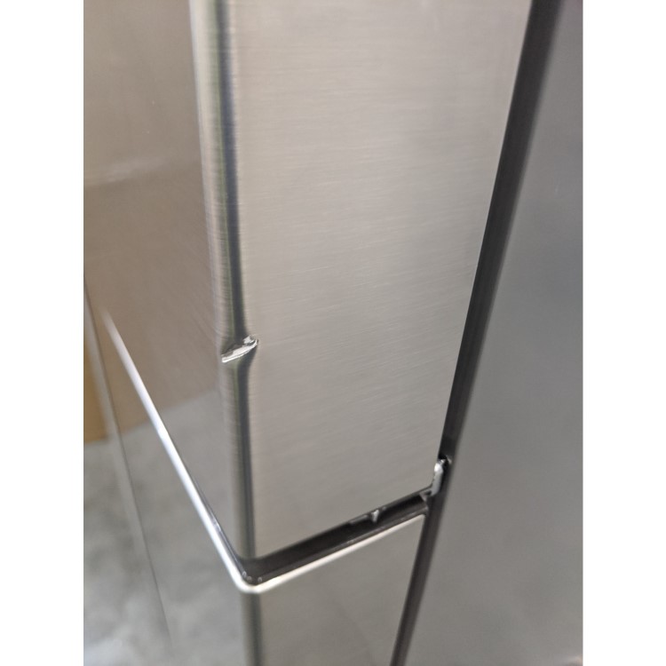 GRADE A3 - Hisense RQ689N4AC1 556 Litre American Style Fridge Freezer Frost Free 4 Door 91cm Wide - Silver