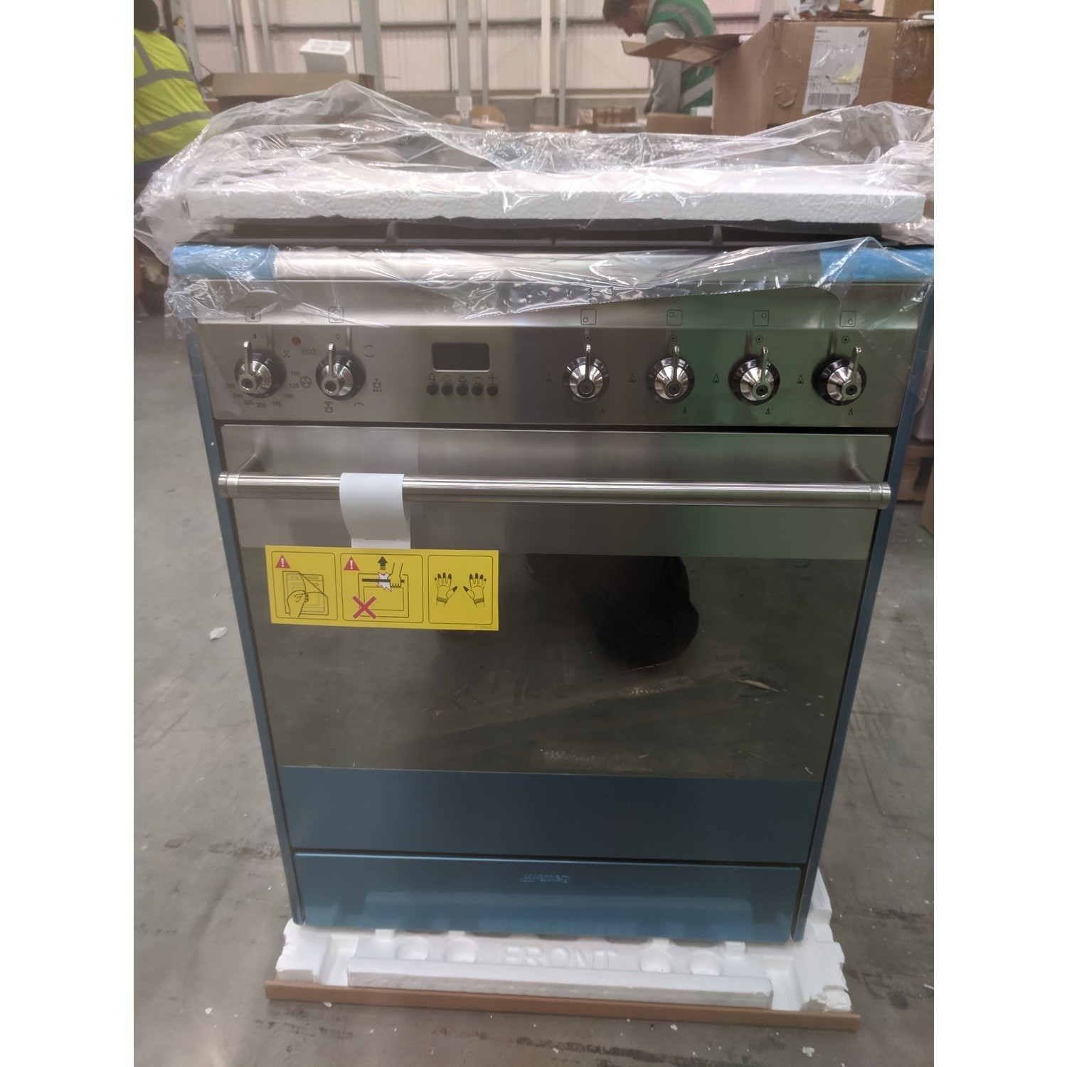 GRADE A2 Smeg SUK61MX8 Concert 60cm Single Oven Dual Fuel Cooker