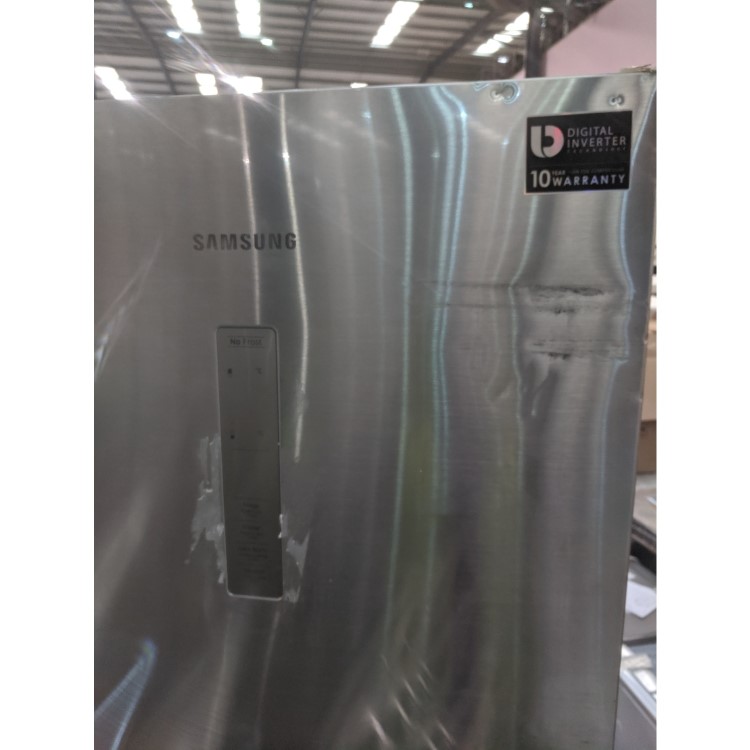 GRADE A3 - Samsung RB41J7859S4 406L Freestanding Fridge Freezer - Silver