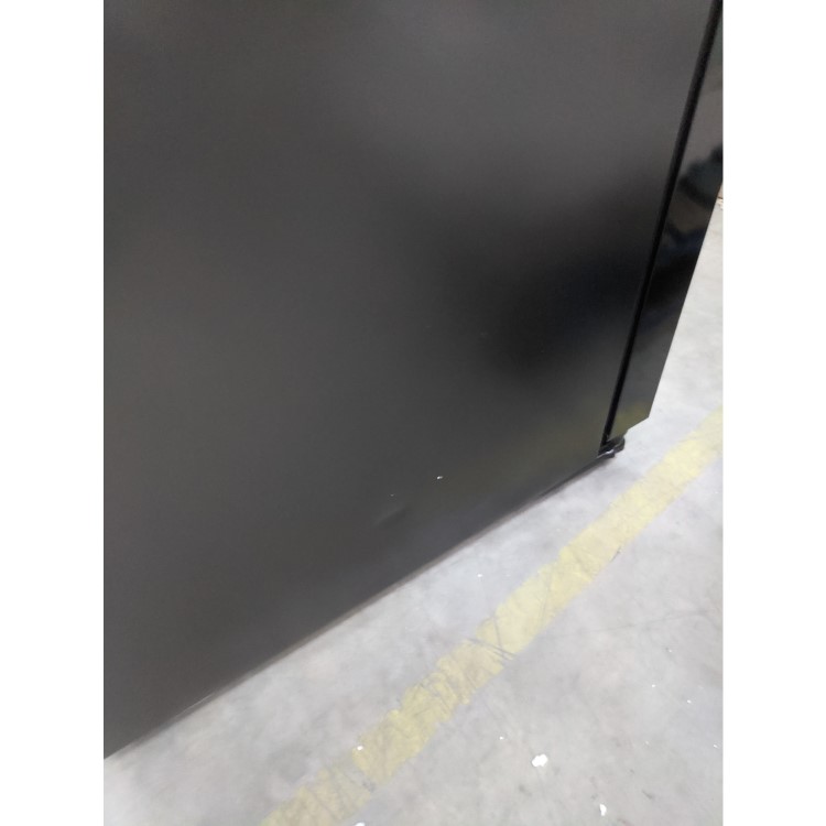 GRADE A2 - Hisense RS694N4TB1 Side-by-side American Fridge Freezer With Non Plumbed Ice & Water Dispenser - Black