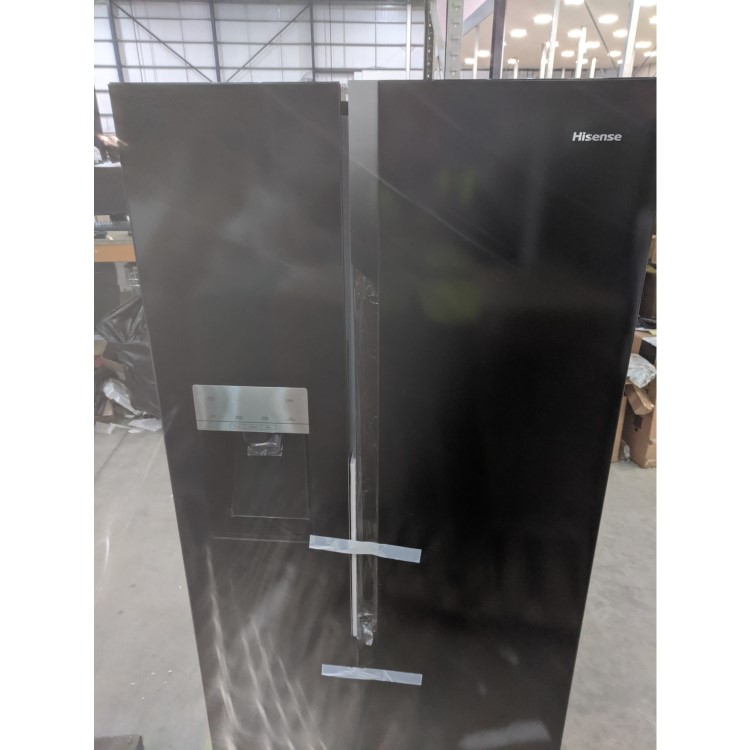 GRADE A2 - Hisense RS694N4TB1 Side-by-side American Fridge Freezer With Non Plumbed Ice & Water Dispenser - Black