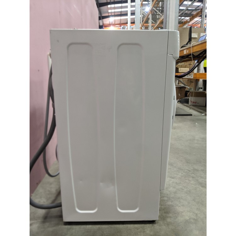 GRADE A3 - Montpellier MWBI8014 8kg 1400rpm Integrated Washing Machine - White