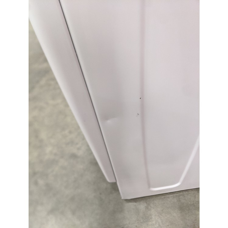 GRADE A3 - Montpellier MWBI8014 8kg 1400rpm Integrated Washing Machine - White