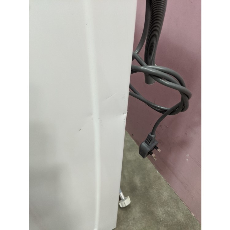 GRADE A3 - Montpellier MWBI8014 8kg 1400rpm Integrated Washing Machine - White