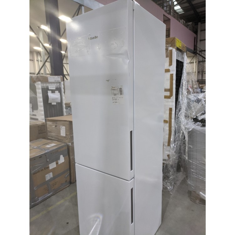 GRADE A3 - Miele KFN29132Dwh 2m Tall Frost Free Freestanding Fridge Freezer - White