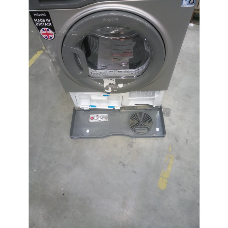 GRADE A3 - Hotpoint SUTCD97B6GM Ultima 9kg Freestanding Condenser Tumble Dryer Graphite