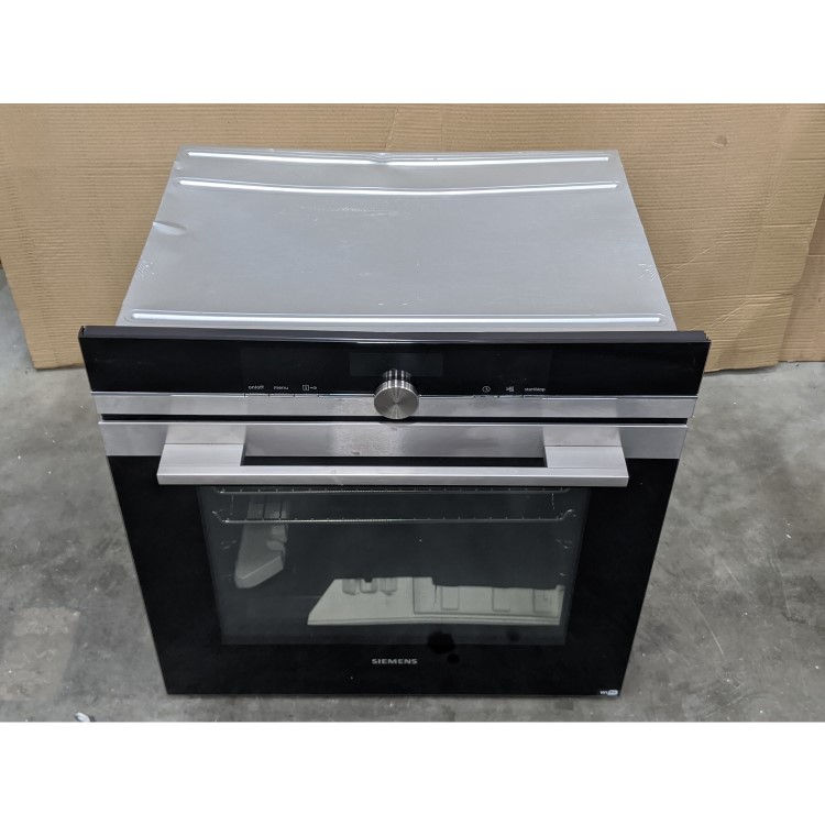 GRADE A2 - Siemens HB676GBS6B iQ700 Built In Electric Single Oven - Stainless Steel