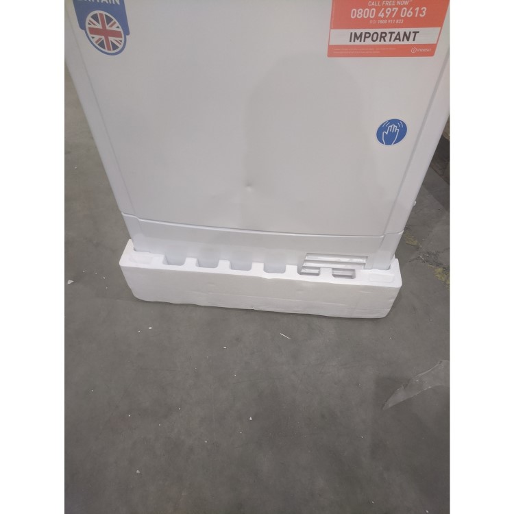 GRADE A3 - Indesit IDCE8450BH 8kg Freestanding Condenser Tumble Dryer Polar White